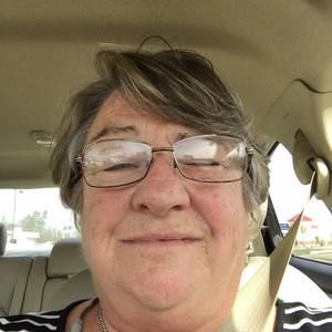 Meet your Posher, Pamela